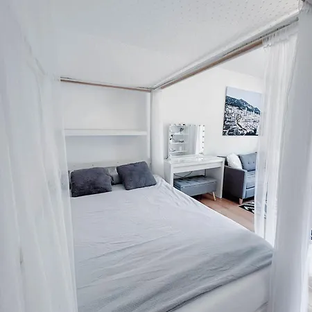 Zentrale Mit Balkon * Бамберг